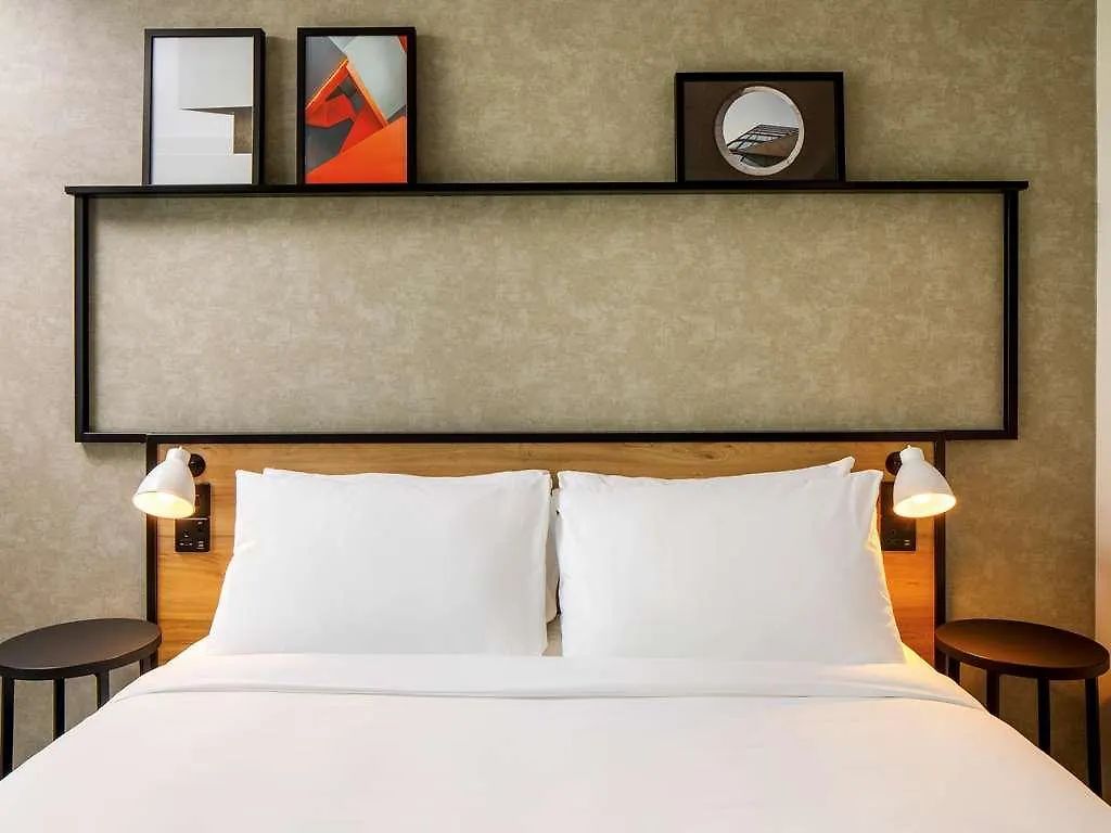 Ibis Bourgoin Jallieu Medipole Hotel